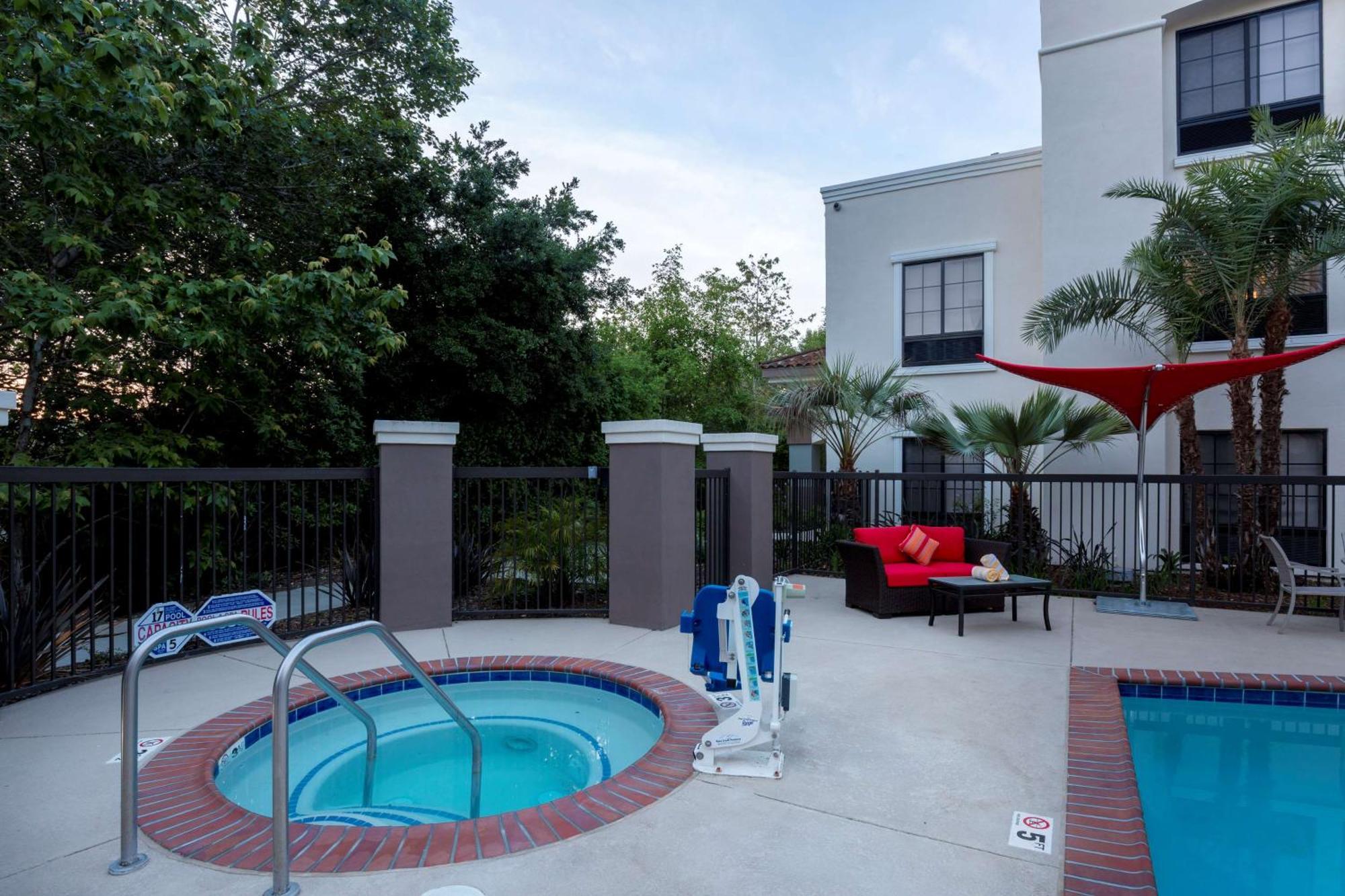 Hampton Inn Santa Barbara/Goleta Εξωτερικό φωτογραφία