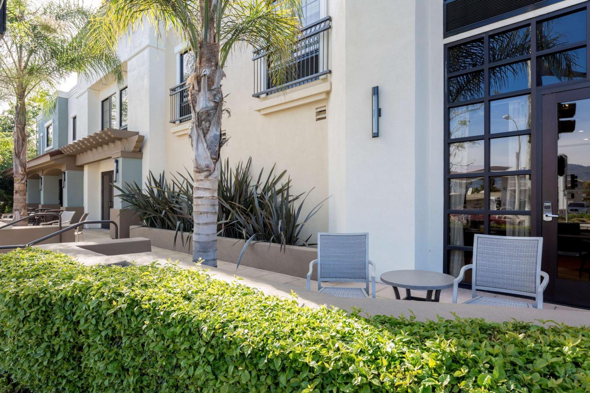 Hampton Inn Santa Barbara/Goleta Εξωτερικό φωτογραφία